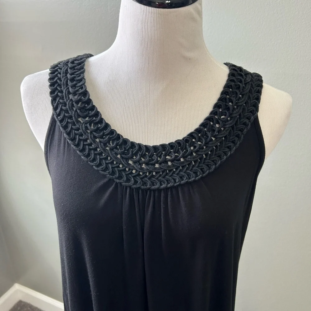 Michael Kors women’s size M‎ sleeveless pull on dress with crocheted neckline